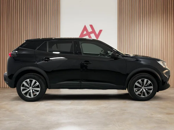 Peugeot 2008 (2023) — foto 24 van 29