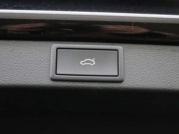 SKODA Octavia Combi (2024) — foto 7 van 19