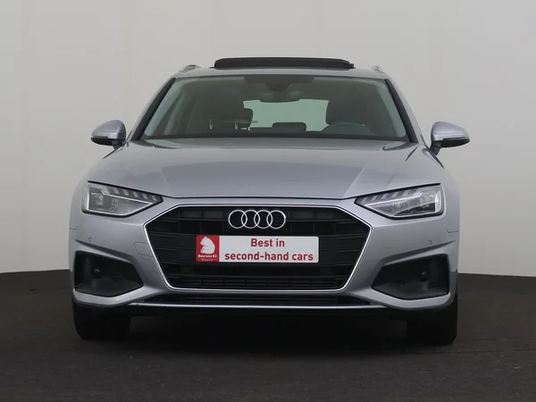 AUDI A4 (2022) — foto 29 van 31