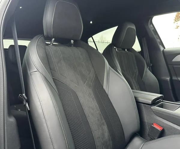 Peugeot 308 (2025) — foto 2 van 19