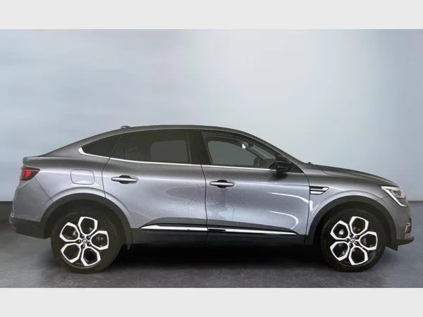 Renault Arkana (2023) — foto 10 van 15
