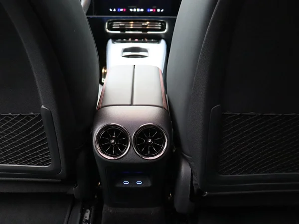 Mercedes-Benz CLA (2026) — foto 17 van 32