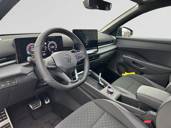 VOLKSWAGEN T-Roc (2026) — foto 13 van 14