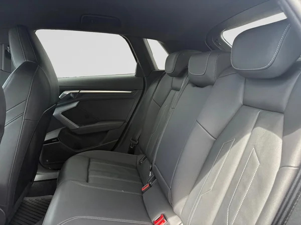 AUDI A3 Sportback (2025) — foto 17 van 24