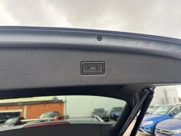 VOLKSWAGEN Tiguan Allspace Dsl (2022) — foto 20 van 20