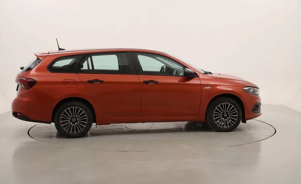 Fiat Tipo SW Cross (2023) — foto 24 van 27