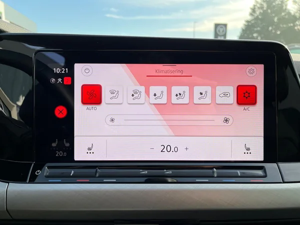 VOLKSWAGEN Golf VIII SW (2025) — foto 17 van 21