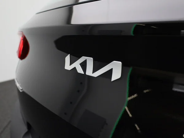 Kia Stonic (2023) — foto 19 van 34