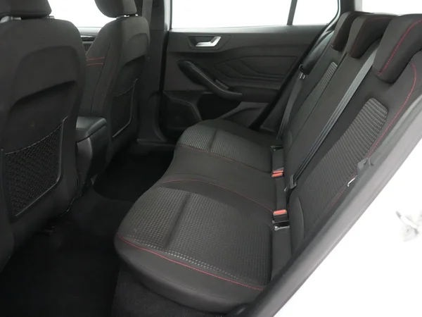 Ford Focus (2024) — foto 7 van 23