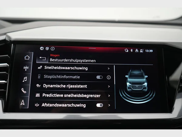 AUDI Q4 e-tron (2023) — foto 18 van 31
