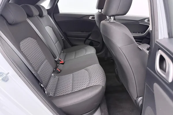 Kia Ceed (2023) — foto 3 van 18