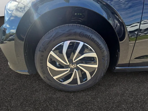 VOLKSWAGEN Polo (2026) — foto 16 van 24