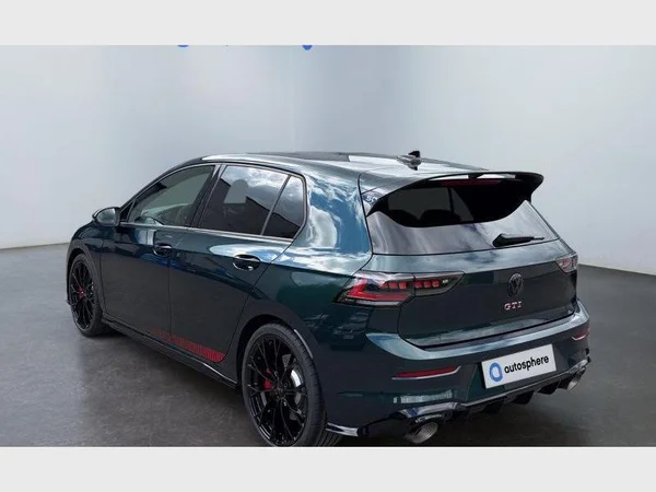 VOLKSWAGEN Golf VIII GTI (2026) — foto 26 van 29