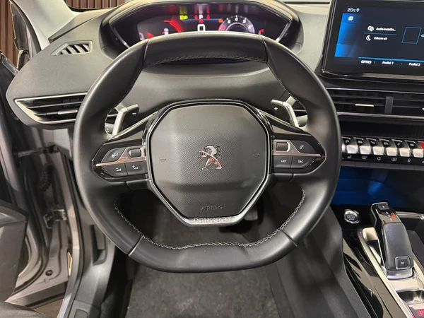 Peugeot 5008 (2021) — foto 5 van 28