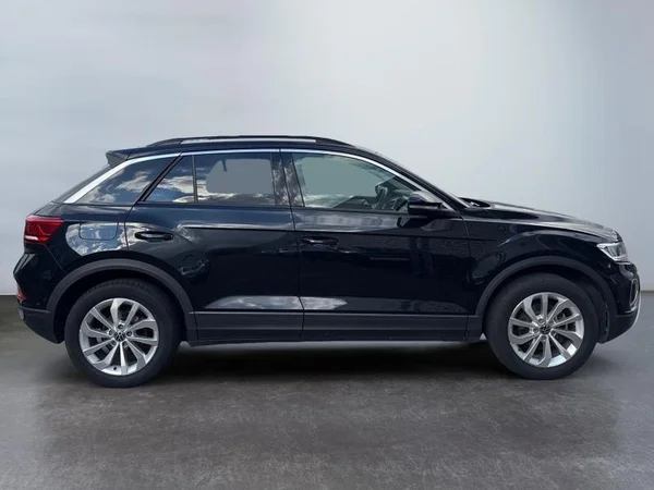 VOLKSWAGEN T-Roc (2024) — foto 23 van 28