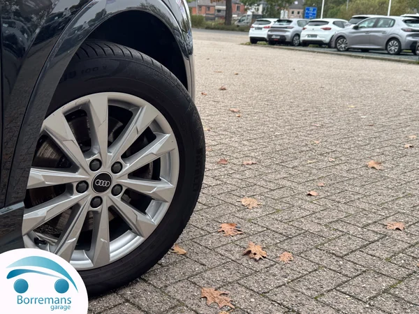 Audi Q3 (2022) — foto 2 van 55