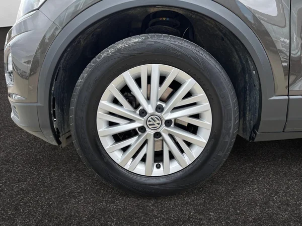 VOLKSWAGEN T-Roc (2020) — foto 14 van 22