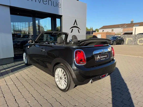 Mini Cooper (2018) — foto 25 van 28