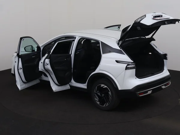 NISSAN Qashqai (2025) — foto 28 van 29