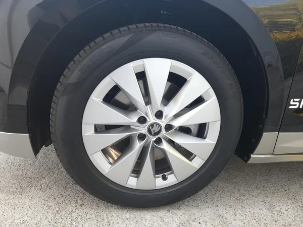 SKODA Enyaq (2026) — foto 2 van 23