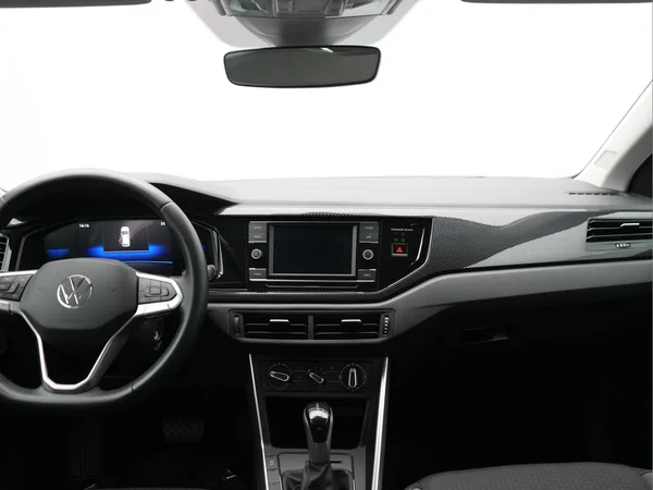VOLKSWAGEN Polo (2023) — foto 5 van 24