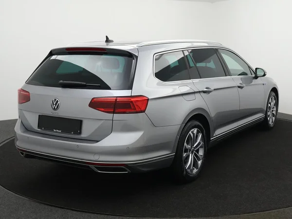 VOLKSWAGEN Passat Variant GTE (2022) — foto 3 van 30