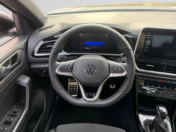 VOLKSWAGEN T-Roc (2025) — foto 18 van 23