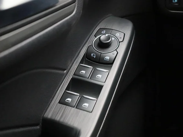 Ford Kuga (2022) — foto 21 van 38