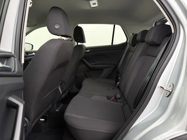 VOLKSWAGEN T-Cross (2023) — foto 5 van 26