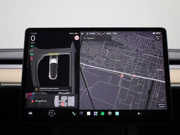 Tesla Model Y (2023) — foto 7 van 43