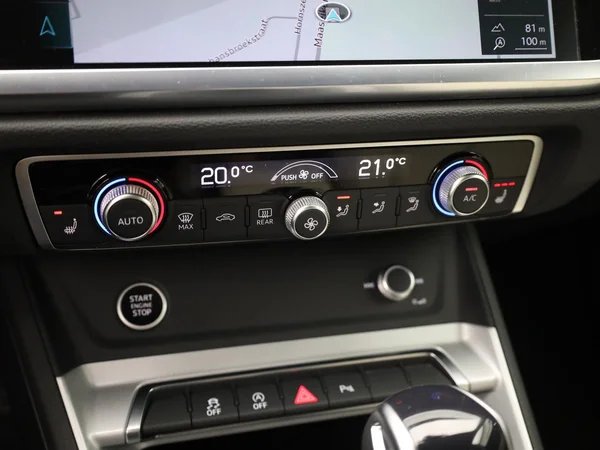 AUDI Q3 (2022) — foto 9 van 20