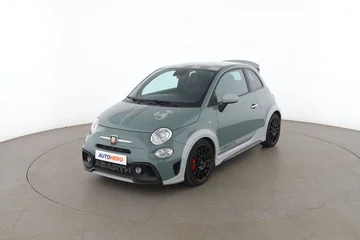 Abarth 695 36e99c25-6bb0-4067-bb05-9be999e98e31