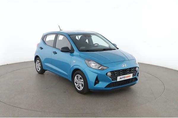 Hyundai i10 (2022) — foto 14 van 16