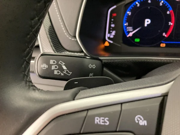 VOLKSWAGEN T-Cross (2025) — foto 11 van 36