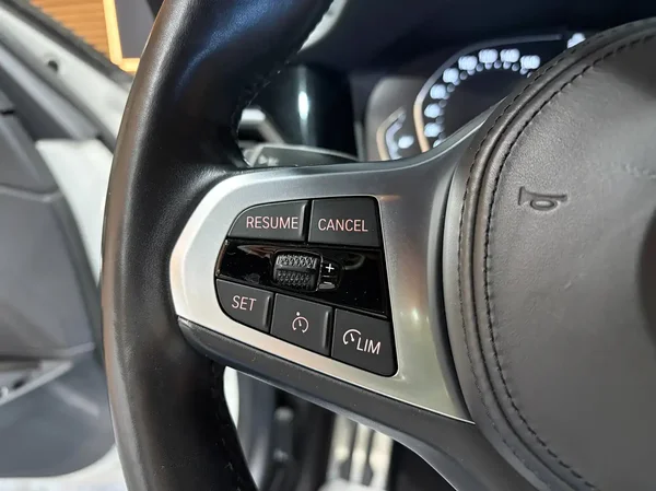 Bmw 318 (2020) — foto 4 van 29