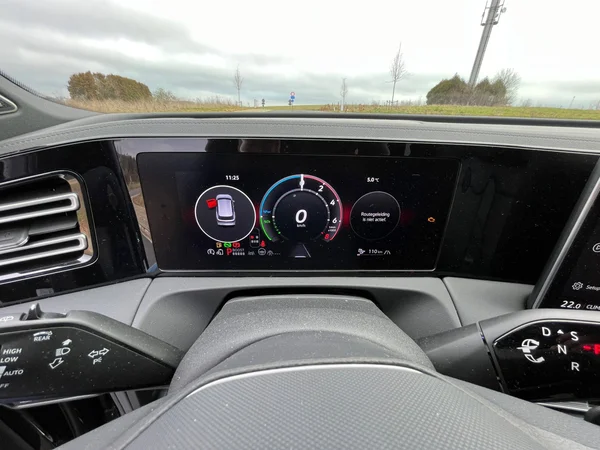 VOLKSWAGEN Tiguan eHybrid (PHEV) (2025) — foto 3 van 24