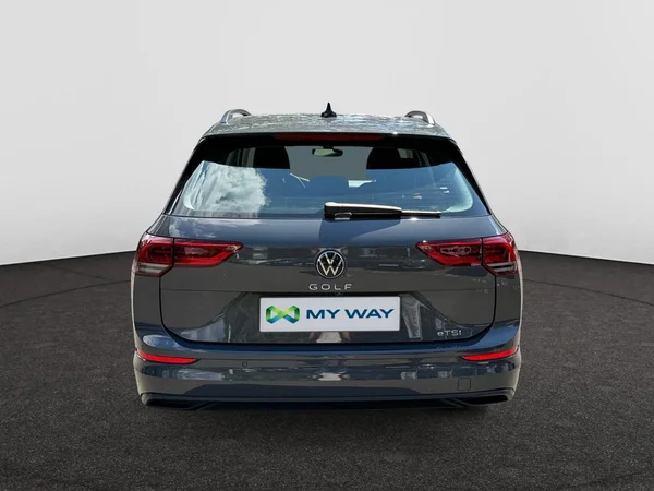 VOLKSWAGEN Golf VIII SW (2024) — foto 17 van 20