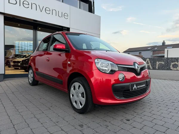 Renault Twingo (2015) — foto 12 van 18
