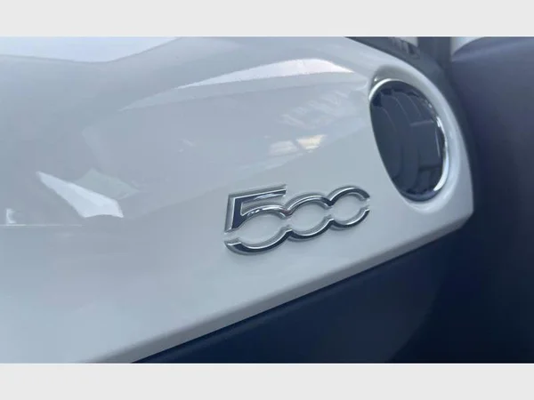 Fiat 500 (2022) — foto 17 van 25