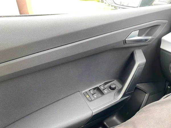 SEAT Arona (2024) — foto 2 van 12