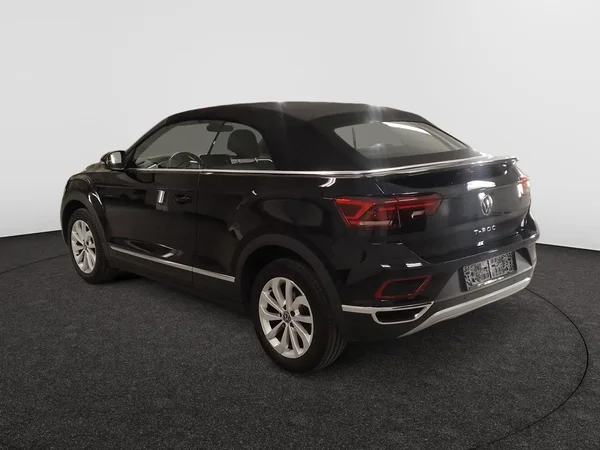 VOLKSWAGEN T-Roc Cabriolet (2022) — foto 17 van 23
