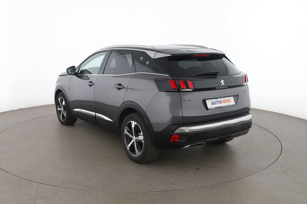 Peugeot 3008 (2018) — foto 10 van 16