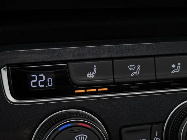VOLKSWAGEN Tiguan Allspace (2018) — foto 19 van 33