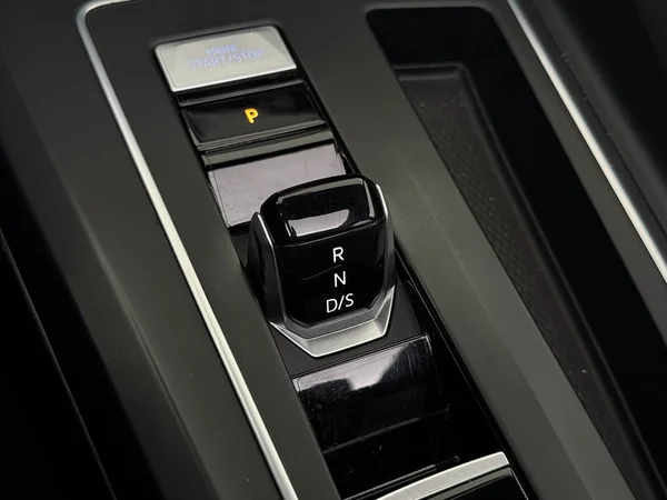 VOLKSWAGEN Golf Variant (2022) — foto 4 van 33
