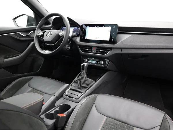 SKODA Scala (2024) — foto 17 van 23