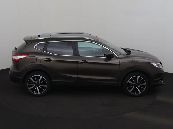 NISSAN Qashqai (2017) — foto 24 van 28