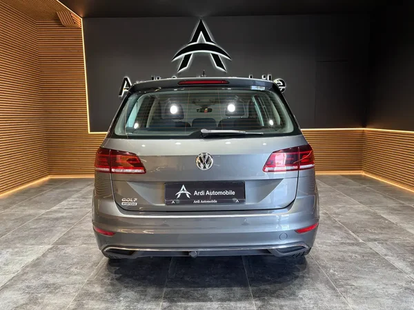Volkswagen Golf (2020) — foto 24 van 28
