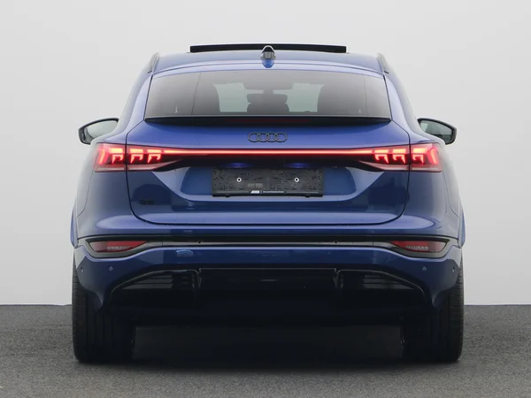 AUDI Q6 Sportback e-tron (2025) — foto 13 van 33