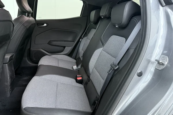 Renault Clio V Phase II (2026) — foto 16 van 17