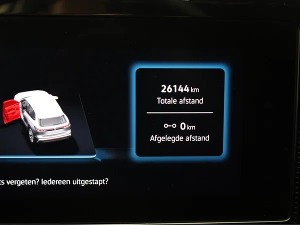 VOLKSWAGEN Tiguan (2024) — foto 7 van 20